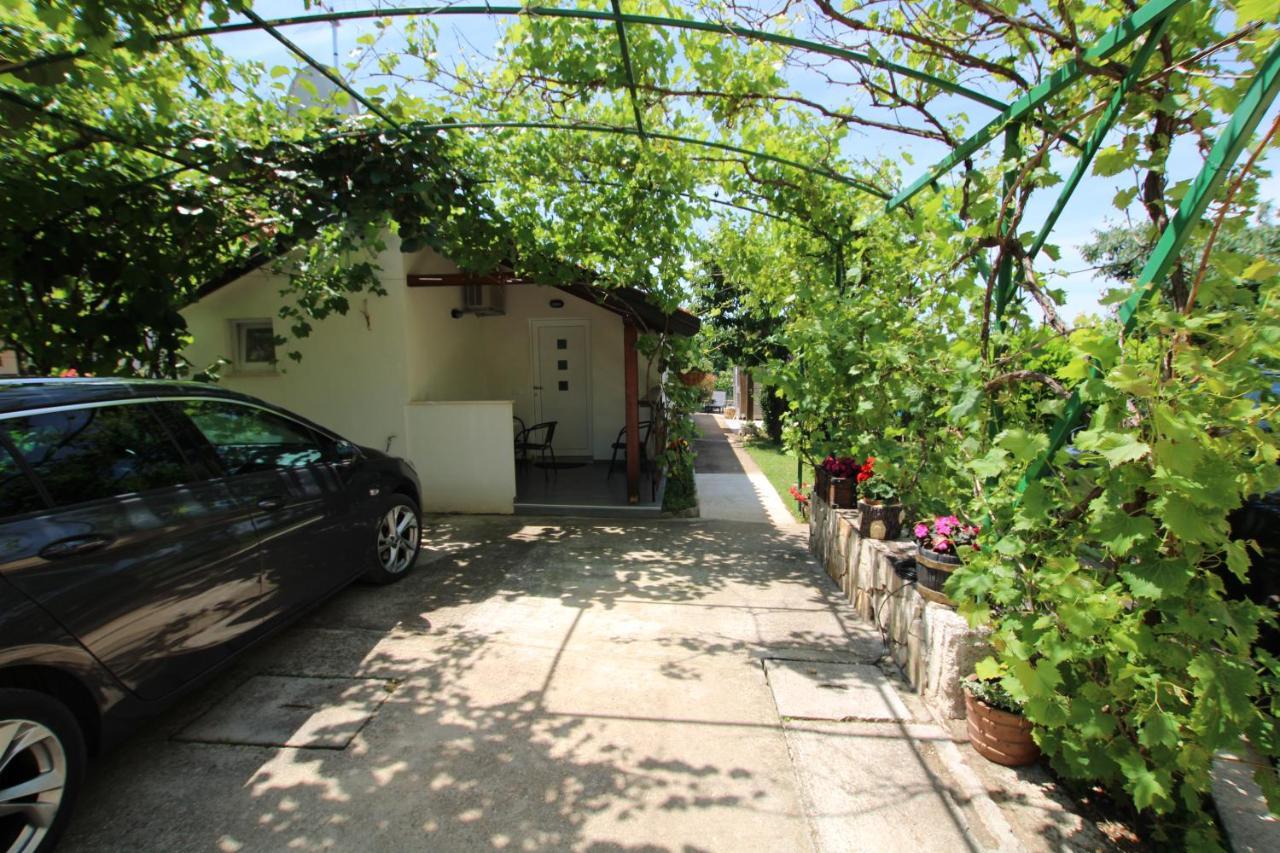 Apartments Green Garden Labinci Екстер'єр фото